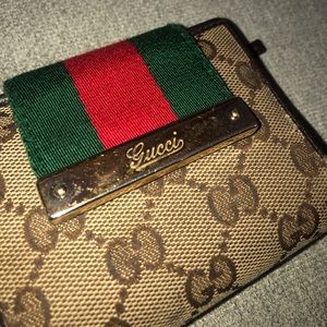 AUTHENTIC Vintage Gucci Wallet